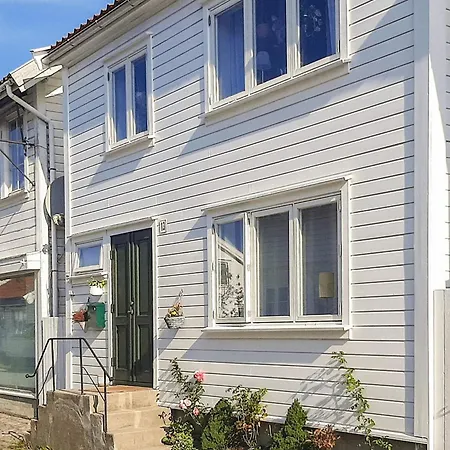 Ii Holiday home Mandal